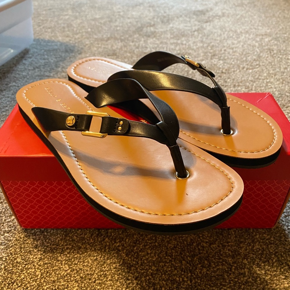 Kelly & Katie Woman’s sandals Size 9